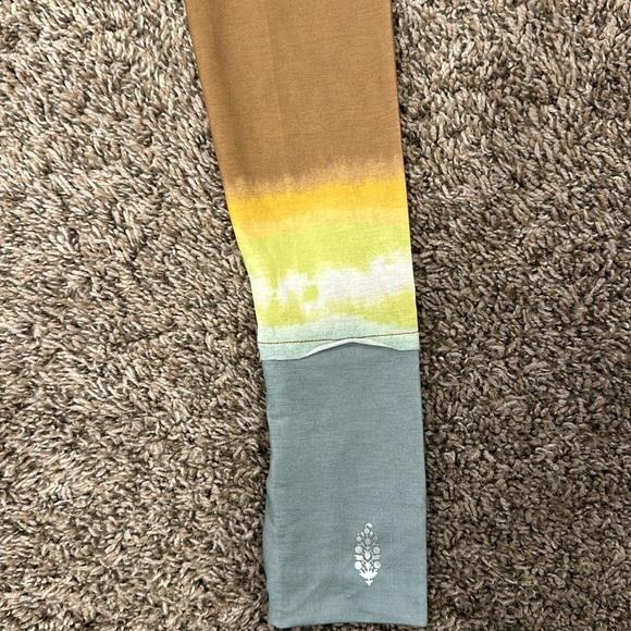 Free People Movement Tempo Printed Long Sleeve Tee - Picture 7 of 9